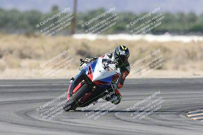 media/Oct-30-2025-Racers Edge (Thu) [[dabbdaf680]]/3-B Group/Session 4 Turn 16/